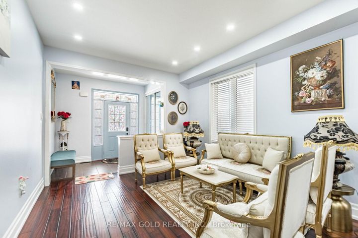 Photo 7 at 17 Redfern Street, Northwest Brampton, Brampton