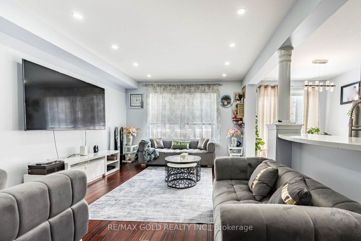 Photo 8 at 17 Redfern Street, Northwest Brampton, Brampton