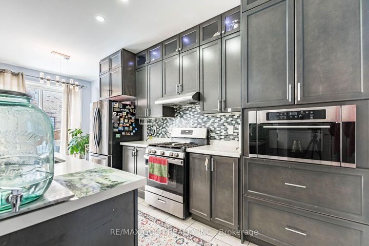 Photo 14 at 17 Redfern Street, Northwest Brampton, Brampton