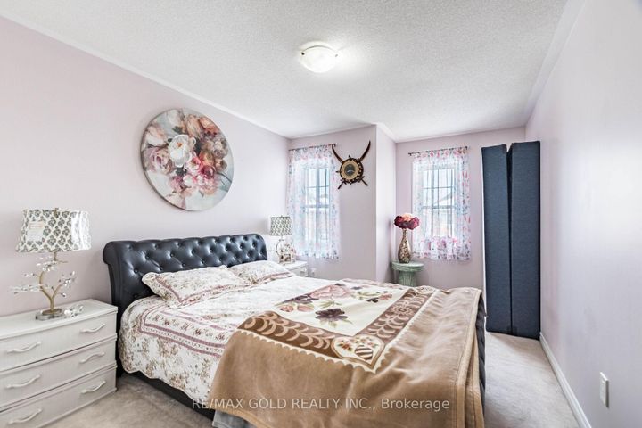 Photo 24 at 17 Redfern Street, Northwest Brampton, Brampton