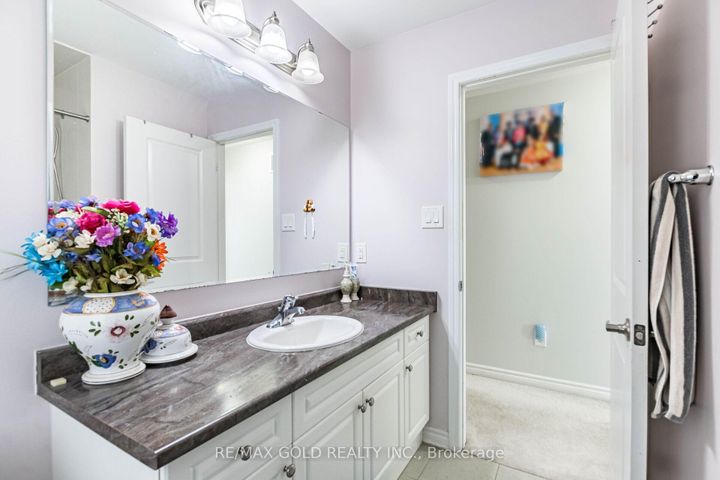 Photo 27 at 17 Redfern Street, Northwest Brampton, Brampton