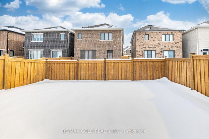 Photo 36 at 17 Redfern Street, Northwest Brampton, Brampton