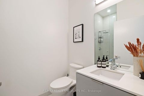 Photo 6 at 3505 - 50 Ordnance Street, Niagara, Toronto