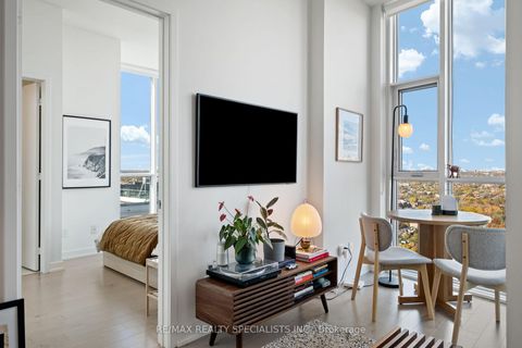 Photo 16 at 3505 - 50 Ordnance Street, Niagara, Toronto