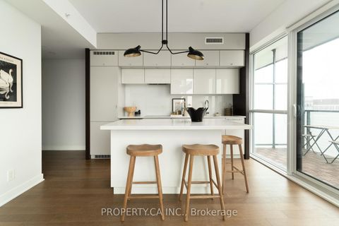 Photo 5 at 3308 - 15 Grenville Street, Bay Street Corridor, Toronto