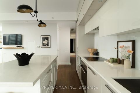 Photo 7 at 3308 - 15 Grenville Street, Bay Street Corridor, Toronto