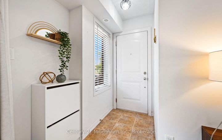 Photo 7 at 4 - 2460 Post Road, RO River Oaks, Oakville