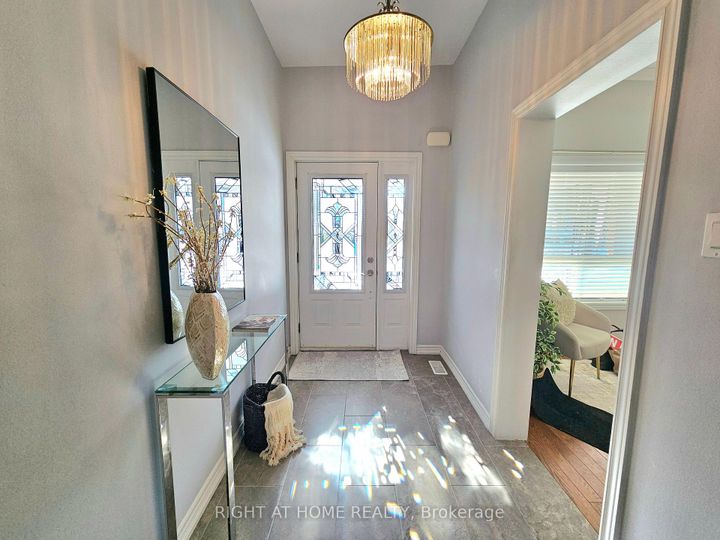 Photo 6 at 50 Argyle Street, Bellwoods, Toronto