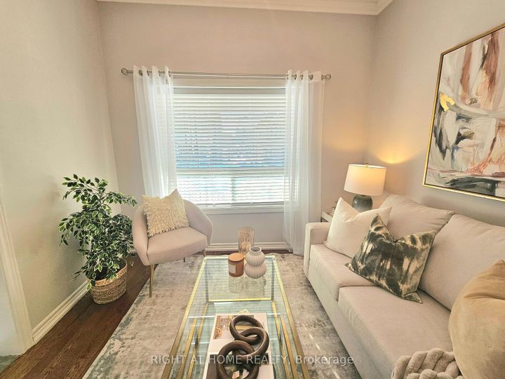 Photo 12 at 50 Argyle Street, Bellwoods, Toronto