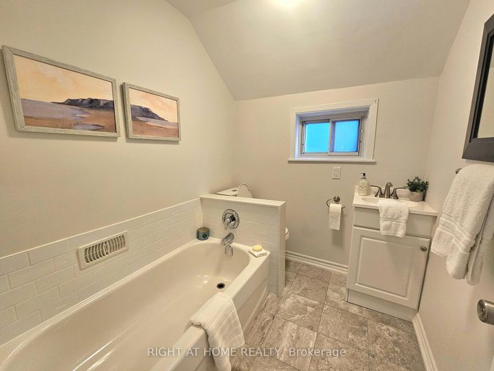 Photo 29 at 50 Argyle Street, Bellwoods, Toronto