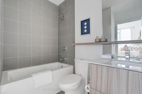 Photo 15 at 806 - 6 Parkwood Avenue, Casa Loma, Toronto