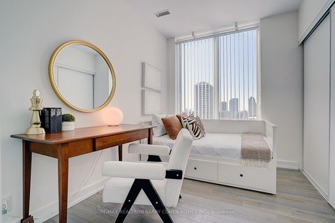 Photo 26 at 806 - 6 Parkwood Avenue, Casa Loma, Toronto