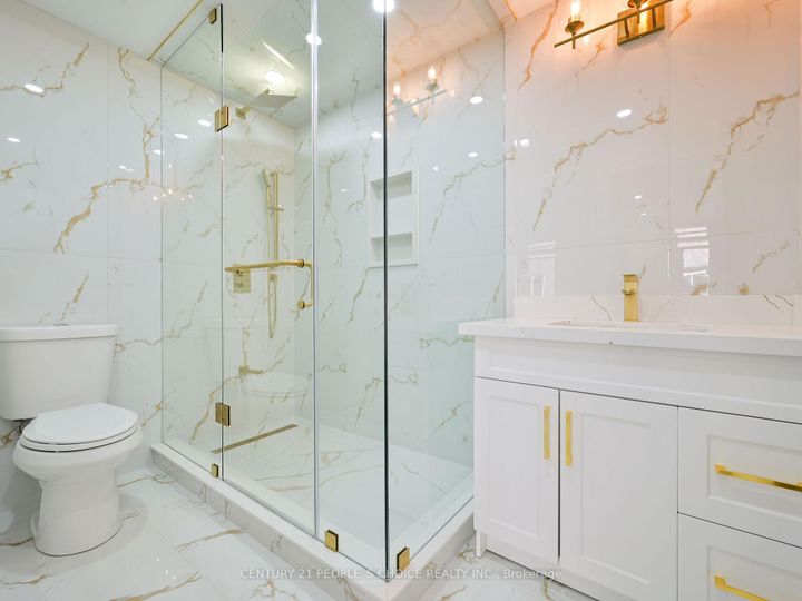 Photo 9 at 12 Junior Road, Northwest Brampton, Brampton