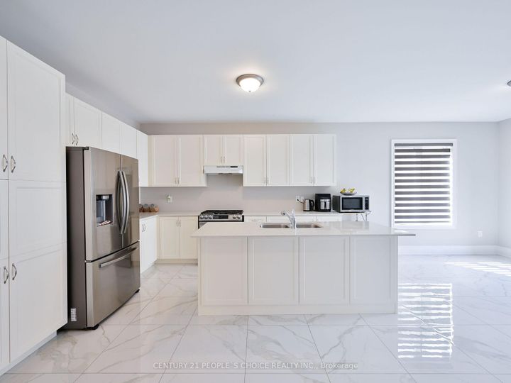 Photo 17 at 12 Junior Road, Northwest Brampton, Brampton