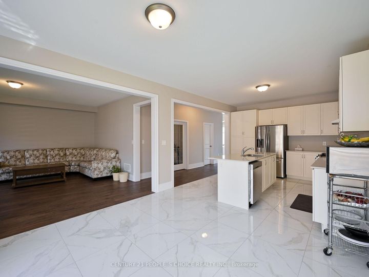 Photo 20 at 12 Junior Road, Northwest Brampton, Brampton