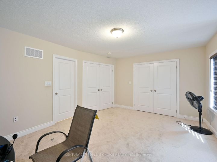 Photo 35 at 12 Junior Road, Northwest Brampton, Brampton