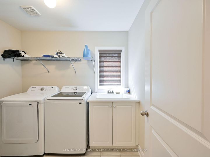 Photo 37 at 12 Junior Road, Northwest Brampton, Brampton