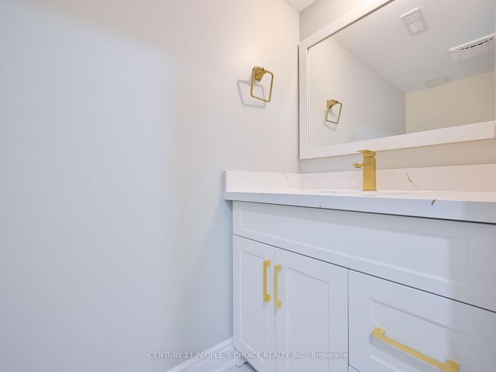 Photo 44 at 12 Junior Road, Northwest Brampton, Brampton