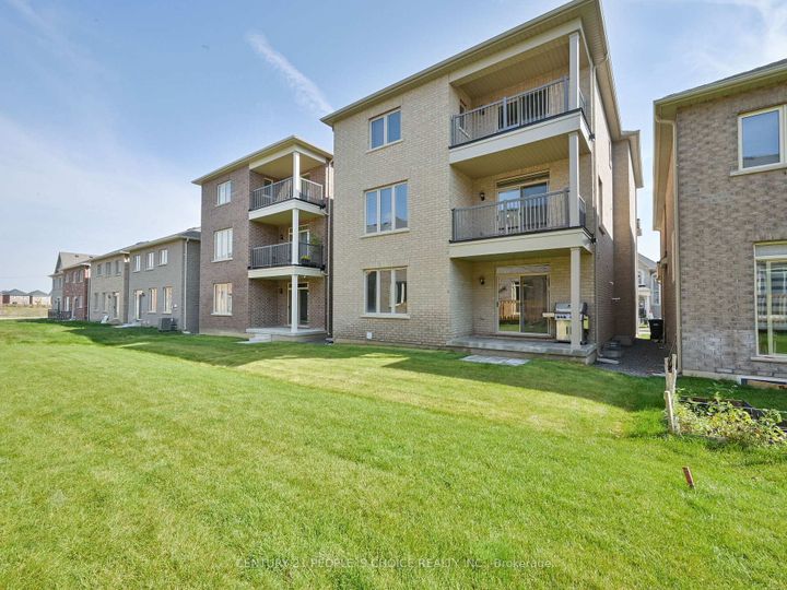 Photo 49 at 12 Junior Road, Northwest Brampton, Brampton