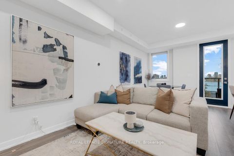 Photo 6 at 4 - 1467 O'Connor Drive, Parkview, Toronto