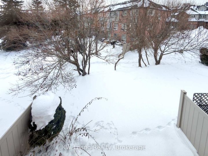 Photo 14 at 6 - 180 Forum Drive, Hurontario, Mississauga