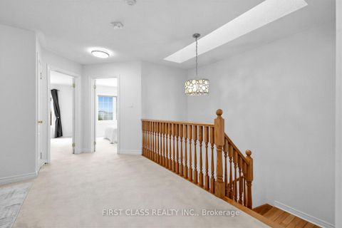 Photo 18 at 36 - 8 Townwood Drive, Jefferson, Richmond Hill