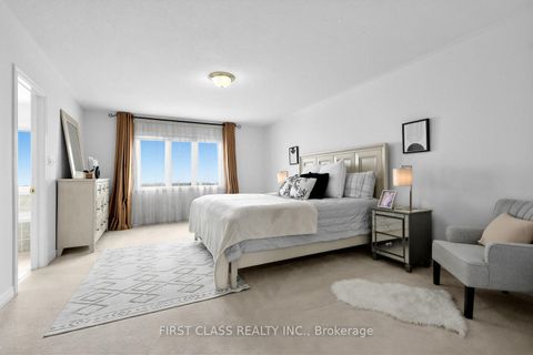 Photo 21 at 36 - 8 Townwood Drive, Jefferson, Richmond Hill