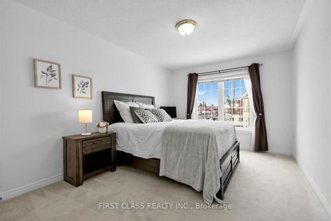 Photo 25 at 36 - 8 Townwood Drive, Jefferson, Richmond Hill