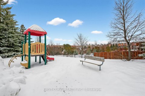 Photo 31 at 36 - 8 Townwood Drive, Jefferson, Richmond Hill