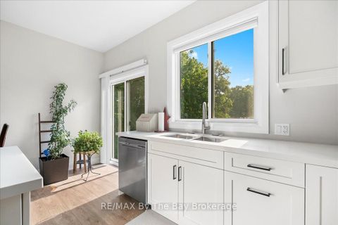 Photo 9 at 146 Mary Street, Creemore, Clearview