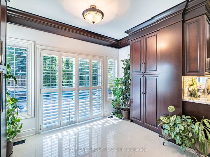 Photo 14 at 5290 Hilton Court, Central Erin Mills, Mississauga