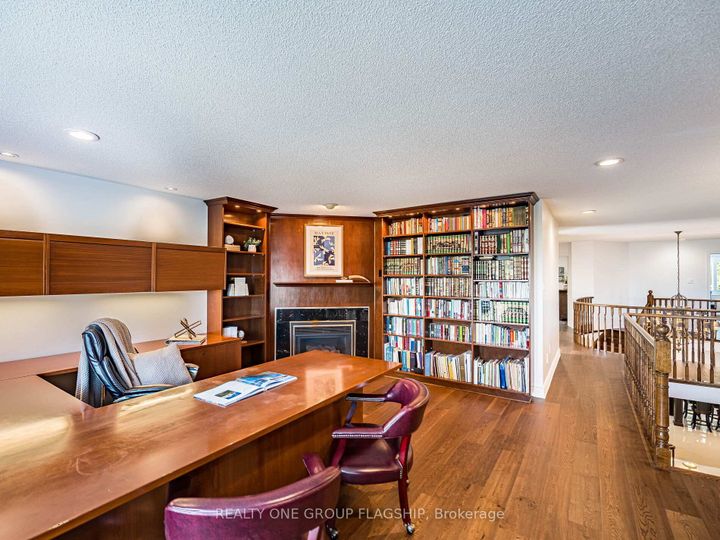 Photo 22 at 5290 Hilton Court, Central Erin Mills, Mississauga