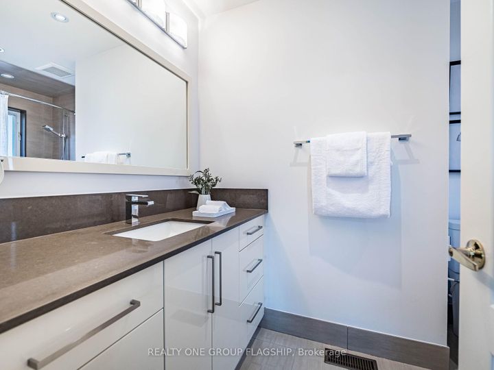 Photo 34 at 5290 Hilton Court, Central Erin Mills, Mississauga