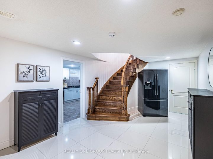 Photo 36 at 5290 Hilton Court, Central Erin Mills, Mississauga