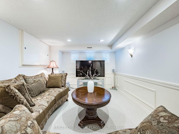 Photo 37 at 5290 Hilton Court, Central Erin Mills, Mississauga