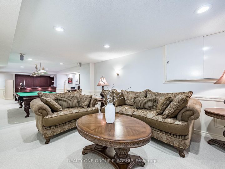 Photo 38 at 5290 Hilton Court, Central Erin Mills, Mississauga