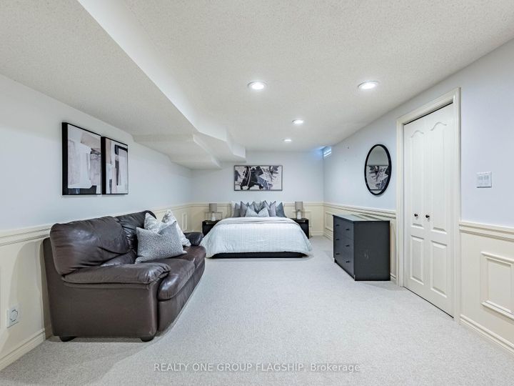 Photo 41 at 5290 Hilton Court, Central Erin Mills, Mississauga