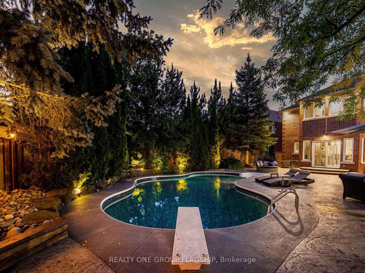 Photo 49 at 5290 Hilton Court, Central Erin Mills, Mississauga