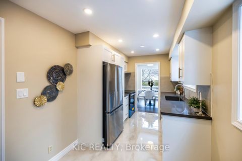 Photo 9 at 16 Turnberry Crescent, Courtice, Clarington