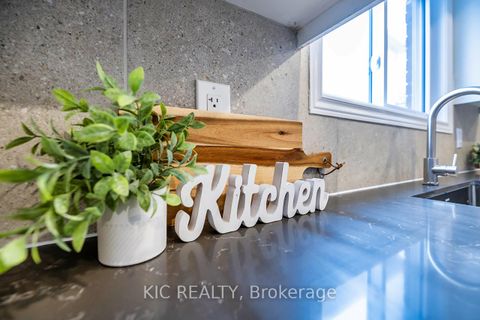 Photo 11 at 16 Turnberry Crescent, Courtice, Clarington