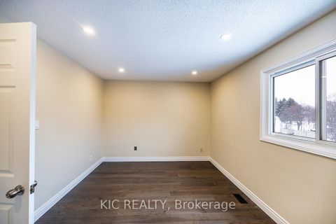 Photo 21 at 16 Turnberry Crescent, Courtice, Clarington