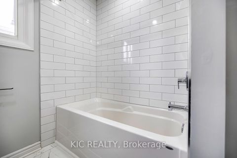 Photo 27 at 16 Turnberry Crescent, Courtice, Clarington