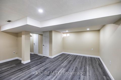 Photo 30 at 16 Turnberry Crescent, Courtice, Clarington