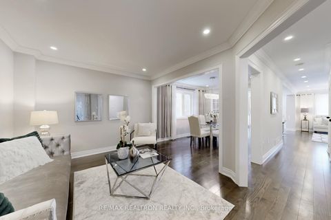 Photo 6 at 45 Newmill Crescent, Devonsleigh, Richmond Hill