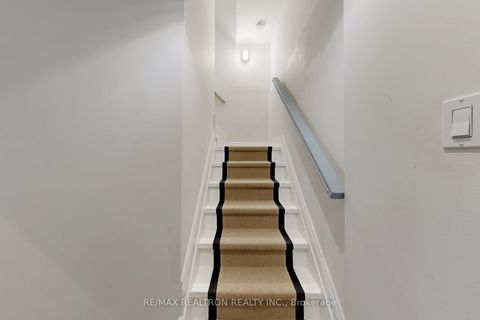 Photo 37 at 45 Newmill Crescent, Devonsleigh, Richmond Hill