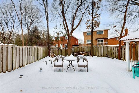 Photo 46 at 45 Newmill Crescent, Devonsleigh, Richmond Hill