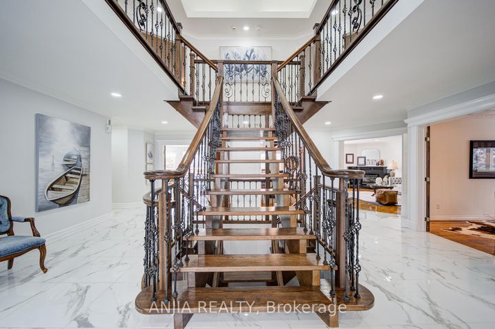 Photo 6 at 145 Beckenridge Drive, Milliken Mills East, Markham