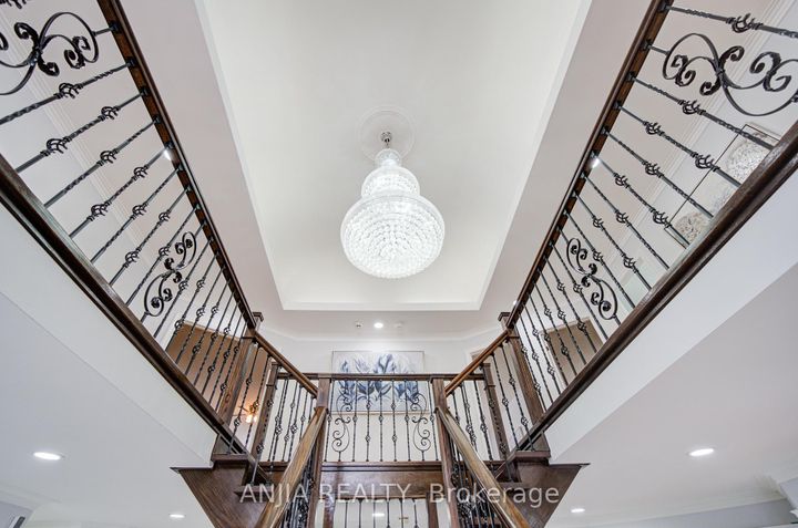 Photo 7 at 145 Beckenridge Drive, Milliken Mills East, Markham