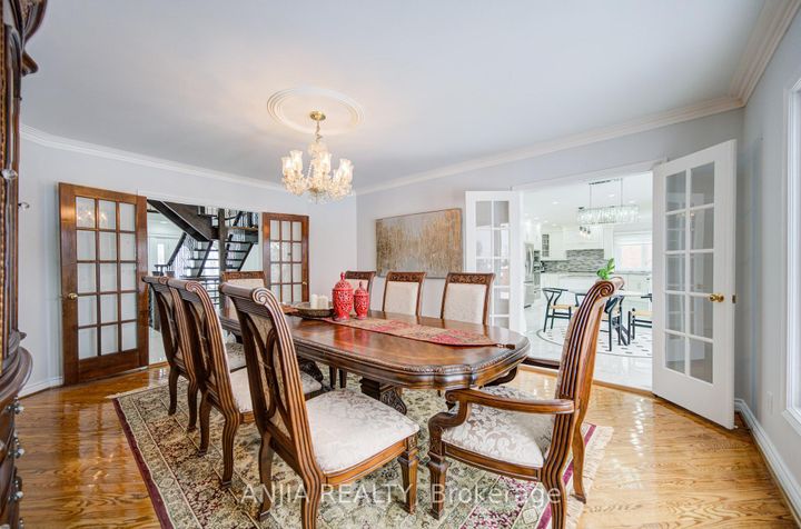 Photo 12 at 145 Beckenridge Drive, Milliken Mills East, Markham