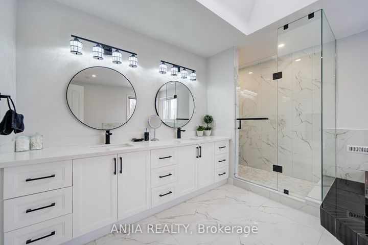 Photo 22 at 145 Beckenridge Drive, Milliken Mills East, Markham